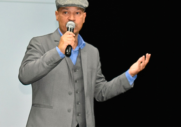 Prof. Willians Xavier